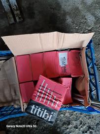 chiodi d'acciaio 8 scatole,metà prezzo