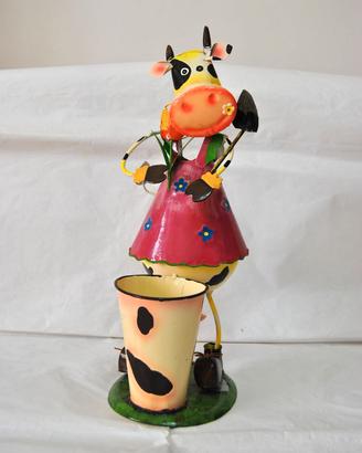 Statuetta di Mucca in alluminio in stile pop art