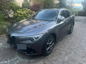 Stelvio sprint 2.2 190cv