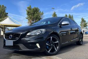 Volvo V40 R design