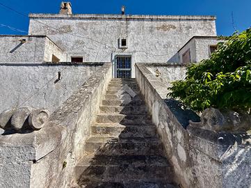 CASA SEMINDIPENDENTE A MONOPOLI