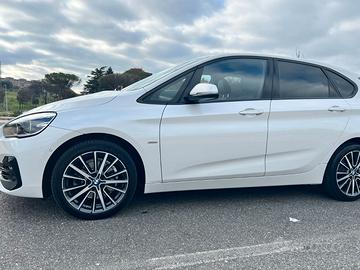 BMW 218d Active Tourer Sport auto my17