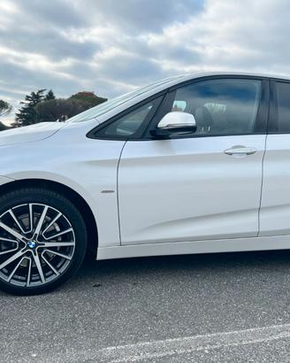 BMW 218d Active Tourer Sport auto my17