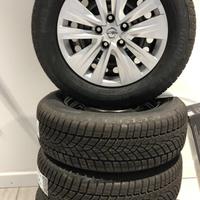 Kit Inverno: cerchio + borchia + pneumatico invern