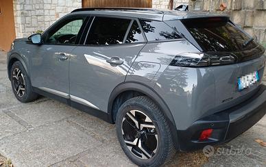 Peugeot 2008 1.2 allure pack, anno 2023