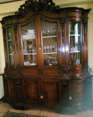 IMPONENTE VETRINA - NEGOZIO - VILLA