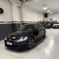 Volkswagen Golf GTI Performance honeycomb dynaudio