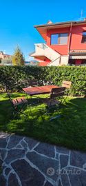 Tavolo e 4 sedie da giardino