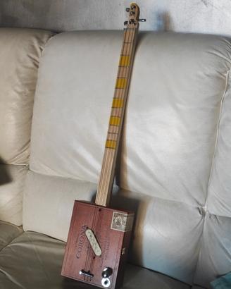 cigar box guitar 