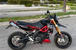 Aprilia Dorsoduro 900
