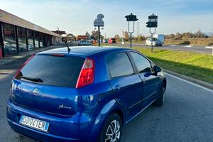 Fiat grande punto 1.3 mjt 90 cv 6 marce