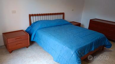 Camera da letto matrimoniale uso singolo