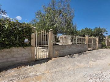 Triscina "villetta 4 vani con giardino esterno