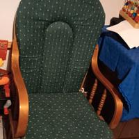 Sedia a dondolo in legno