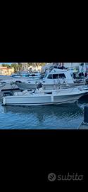 Barca Petteruti walk around motore 2024