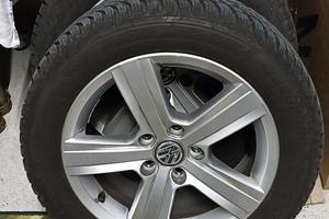 Cerchi con gomme invernali Golf A3 Leon