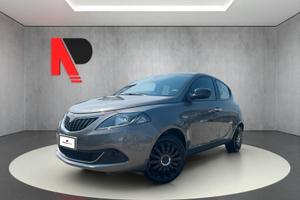 Lancia Ypsilon 1.0 FireFly 5 porte S&S Hybrid Silv