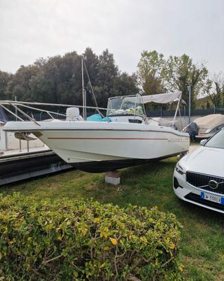 Jeanneau Cap Camarat 675 - motore 2x140Cv