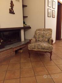 Poltrona in stile imbottita piuma d'oca