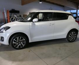 SUZUKI Swift 1.2 Hybrid 4WD AllGrip Top