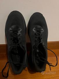 Scarpe Under Armour mai usate nere/running-fitness