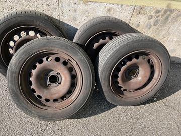 Ruote complete Peugeot 2008 208 Bridgestone