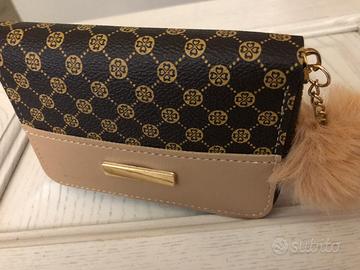 Portafoglio colore beige e marrone