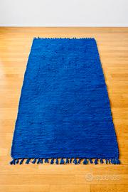 Tappeto blu intenso moderno con frange