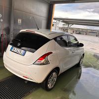 Lancia Ypsilon 3* Serie 2017 Accetto permuta