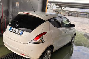 Lancia Ypsilon 3* Serie 2017 Accetto permuta
