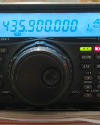 Yaesu FT 847 con accordatore FC-20