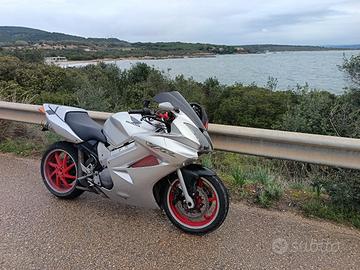 Honda VFR 800 VTEC 
