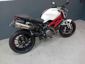 Ducati Monster 796