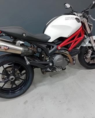 Ducati Monster 796