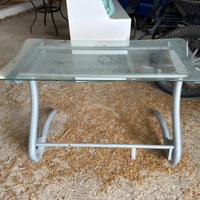 Arredo negozio abbigliamento (LEGGI )