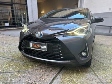 TOYOTA Yaris 1.5 Hybrid 5p. Trend Grey Ed.