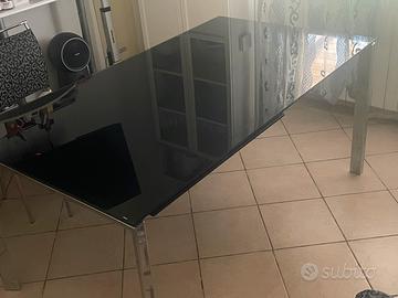 Tavolo da cucina in vetro allungabile