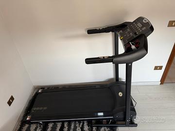 Tapis roulant praticamente nuovo Diadora