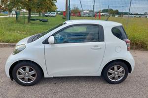 TOYOTA iQ automatica (SENZA SORPRESE)