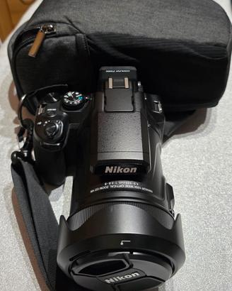 NIKON P1000