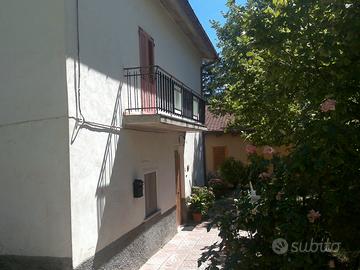 Villa singola composto da piano terra e primo pian