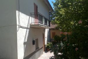 Villa singola composto da piano terra e primo pian