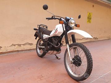 Yamaha XT 550 14.000km - ANCHE Permuta