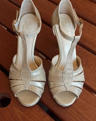 Scarpe da ballo latino americano come nuove 