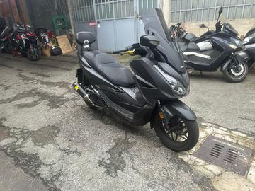 Honda Forza 125
