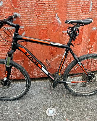 Bicicletta TREK 4300 del 2017