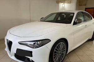 Alfaromeo Giulia 