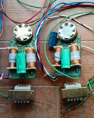 COPPIA CROSSOVER DIFFUSORI INFINITY SM 152