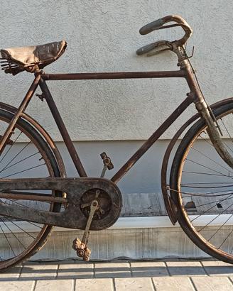 vecchia bicicletta vintage anni quaranta 