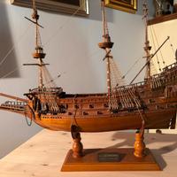 Modellino legno fatto a mano vascello La Couronne